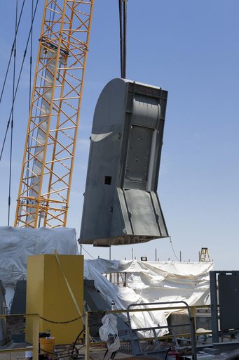 LO2/TSMU Lift and Installation