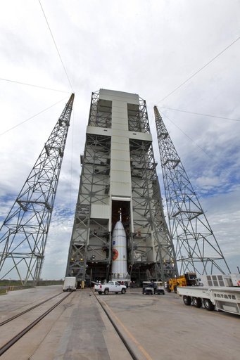 Parker Solar Probe Lift and Mate to Booster