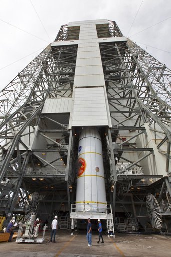 Parker Solar Probe Lift and Mate to Booster