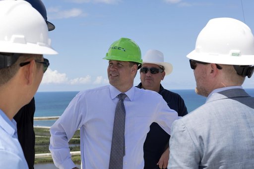 NASA Administrator Jim Bridenstine Visits KSC - SpaceX Facilitie