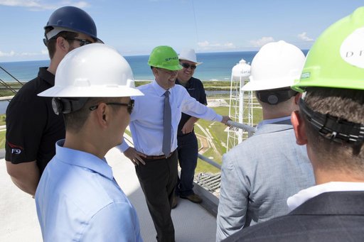 NASA Administrator Jim Bridenstine Visits KSC - SpaceX Facilitie