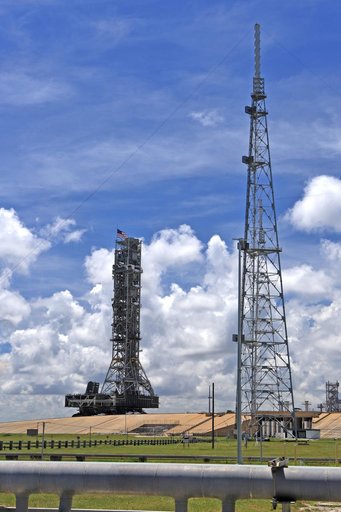 Mobile Laucher Moves Toward EM-1 - Trek to  Launch Complex 39B