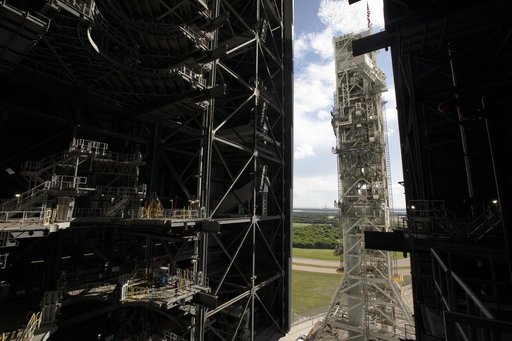 ML Moves Toward Exploration Mission 1 roll into the VAB HB-3