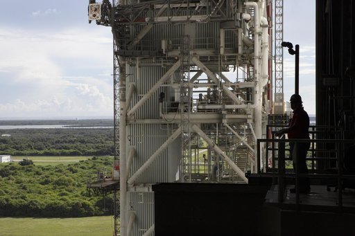 ML Move Towards Exploration Mission-1 Roll Into VAB HB-3