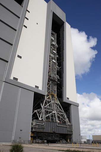 ML Move Towards Exploration Mission-1 Roll Into VAB HB-3