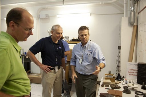 Steve Jurczyk, AA of STMD, Visits Swamp Works at NASA's Kennedy