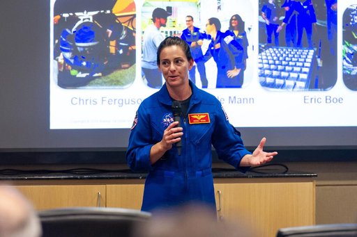 CCP Astronauts Visit Test Facilities in California