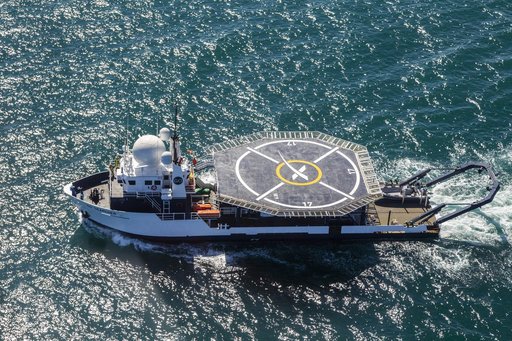 SpaceX Helicopter Landing Test on the Crew Recovery Ship