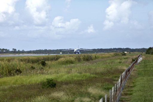 Orion EM-1 European Service Module Arrival at SLF