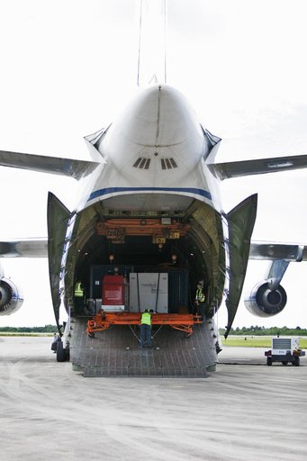 Orion EM-1 European Service Module Arrival at SLF
