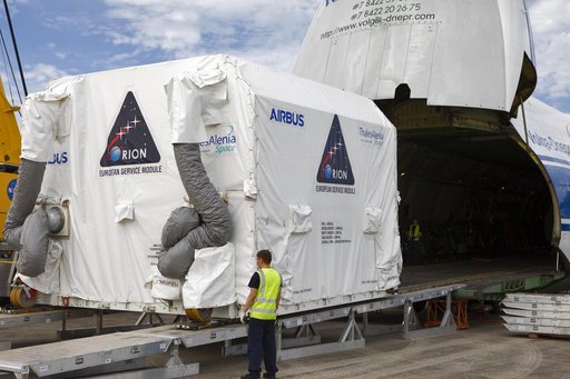 Orion EM-1 European Service Module Arrival at SLF