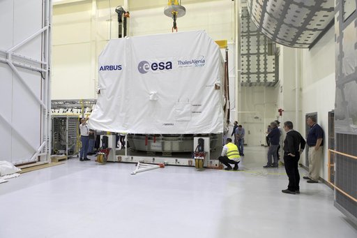 Orion EM-1 European Service Module Uncrating