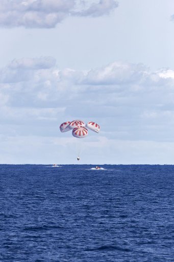 SpaceX Demo-1 Splashdown