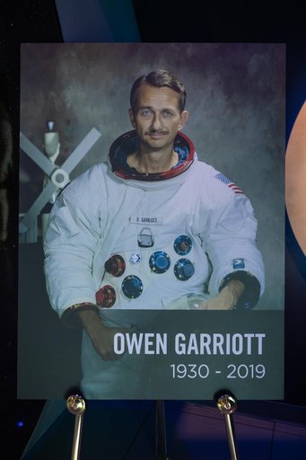 Wreath Laying for Astronaut Owen Garriott