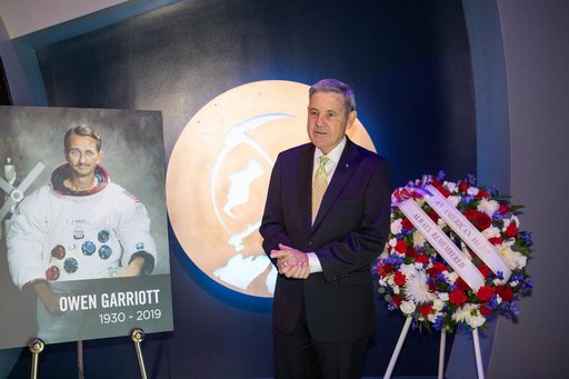 Wreath Laying for Astronaut Owen Garriott
