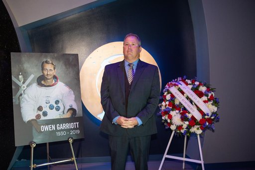Wreath Laying for Astronaut Owen Garriott