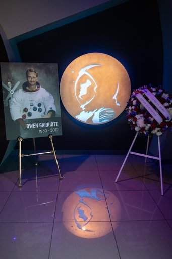 Wreath Laying for Astronaut Owen Garriott