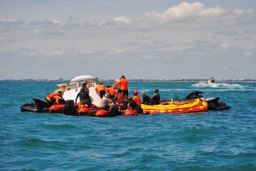 Starliner Astronaut Water Rescue Training