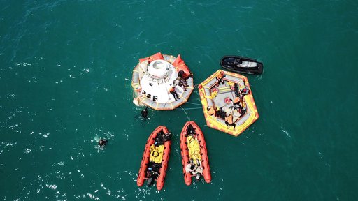 Starliner Astronaut Water Rescue Training