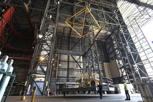 Engine Vertical Installer Arrival