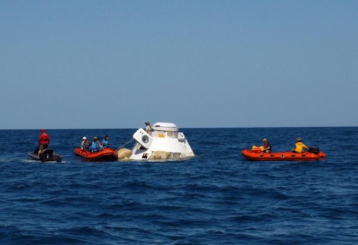 Starliner Astronaut Water Rescue Training