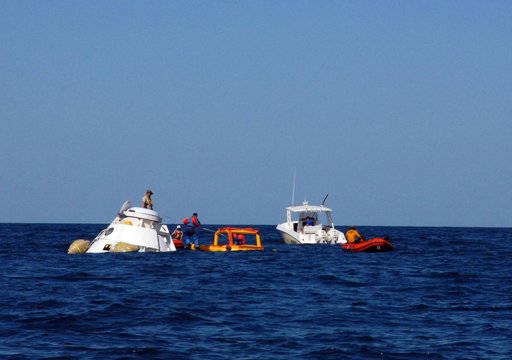Starliner Astronaut Water Rescue Training