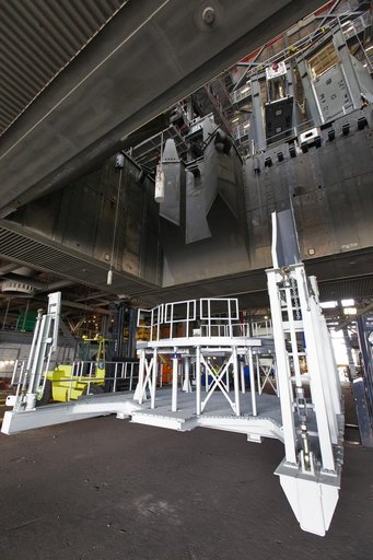 Engine Service Platform Arrival for Installation on Mobile Launc