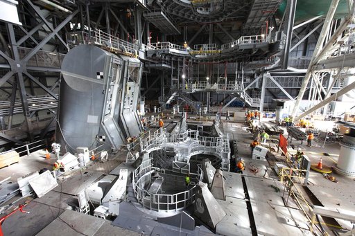 Core Stage Engine Platform Installation on Mobile Launcher