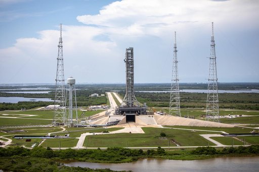 Aerial Photos - Mobile Launcher on Pad 39B