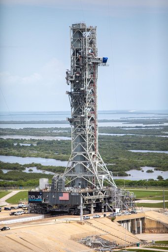 Aerial Photos - Mobile Launcher on Pad 39B