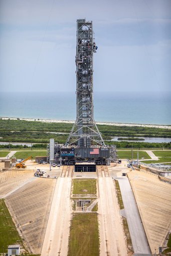 Aerial Photos - Mobile Launcher on Pad 39B