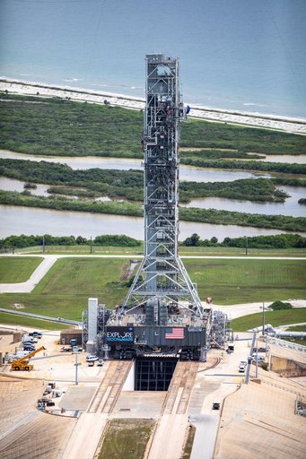 Aerial Photos - Mobile Launcher on Pad 39B