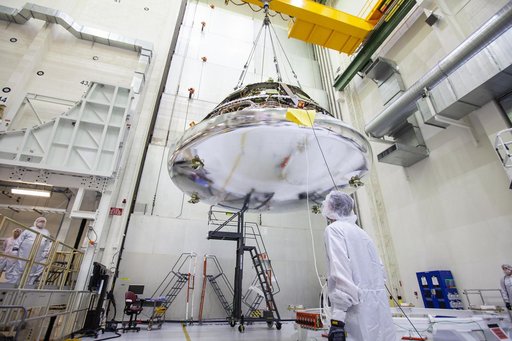 Artemis 1 Crew Module and Service Module Stacking