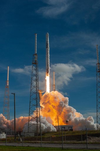 SpaceX CRS-18 Liftoff