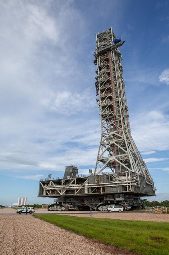 Mobile Launcher Heads to VAB in Advance of Hurricane Dorian