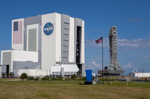 Mobile Launcher Back to Pad 39B