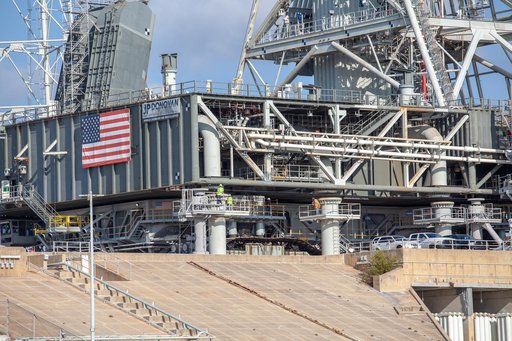 Mobile Launcher Back to Pad 39B