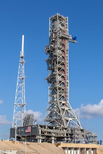 Mobile Launcher Back to Pad 39B