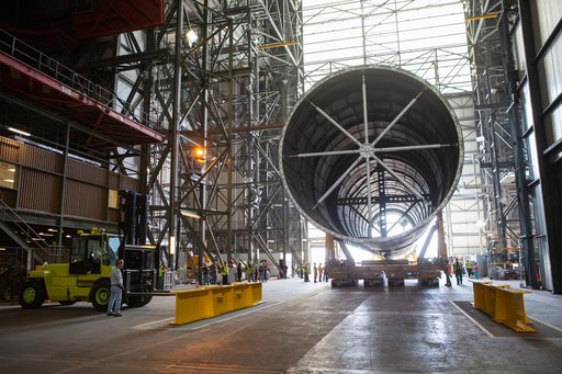 SLS Core Stage Pathfinder Training - Move to North End Scaffoldi