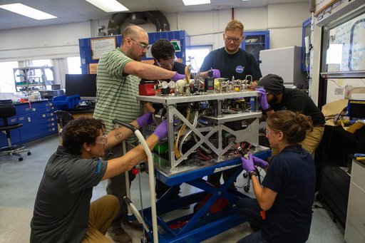 OSCAR Flight Module Assembly Work