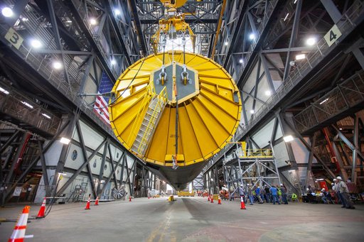 Core Stage Pathfinder Training Month - Lift into High Bay 3