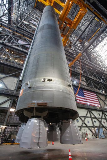 Core Stage Pathfinder Training Month - Lift into High Bay 3