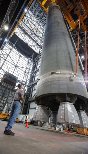 Core Stage Pathfinder Training Month - Lift into High Bay 3