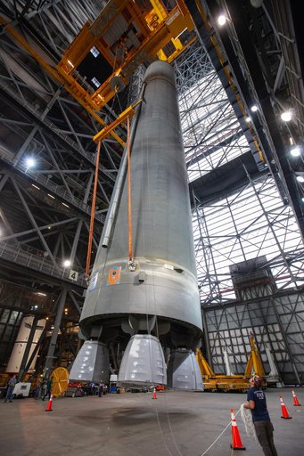 Core Stage Pathfinder Training Month - Lift into High Bay 3