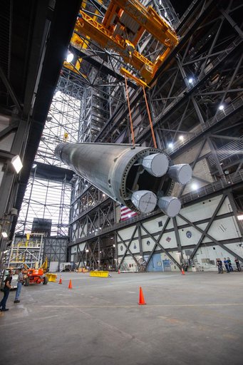 Core Stage Pathfinder Training Month - Lift into High Bay 3