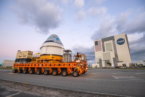 CCP Boeing CST-100 Starliner OFT Rollout - Transport to Pad 41