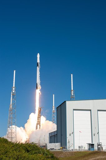 SpaceX CRS-19 Liftoff