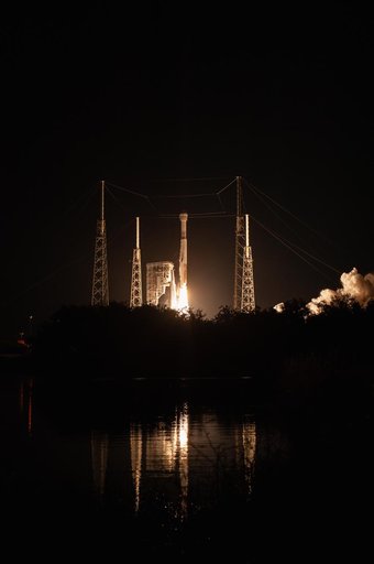 CCP Boeing OFT ULA Rocket Liftoff