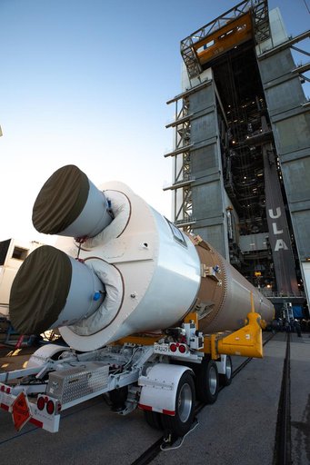 Solar Orbiter Launch Vehicle on Stand (LVOS)