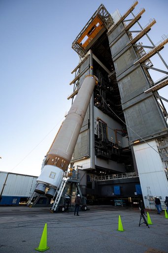 Solar Orbiter Launch Vehicle on Stand (LVOS)